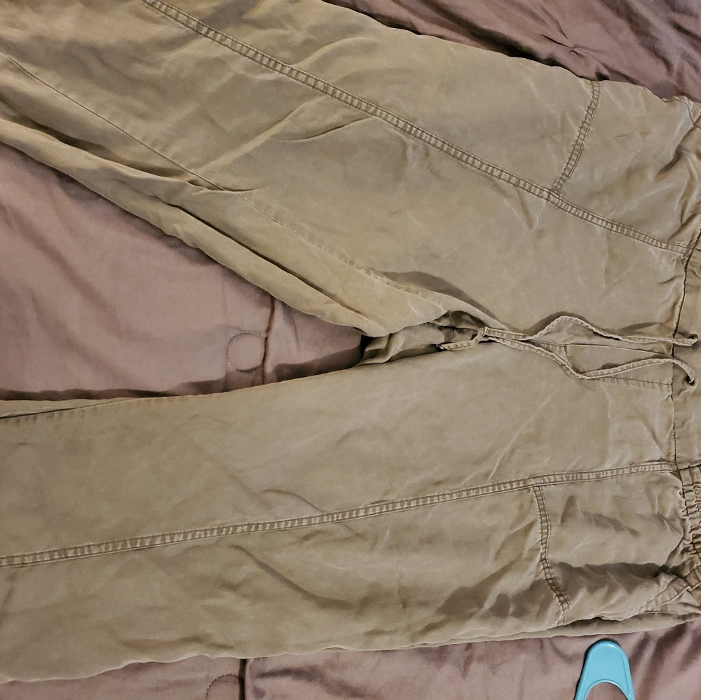 Linen capris